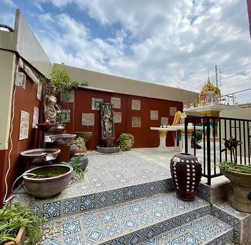 Ratanawong Place 556 Apartment Bangkok