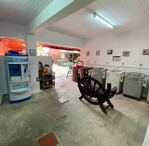 Ratanawong Place 556 Apartment *